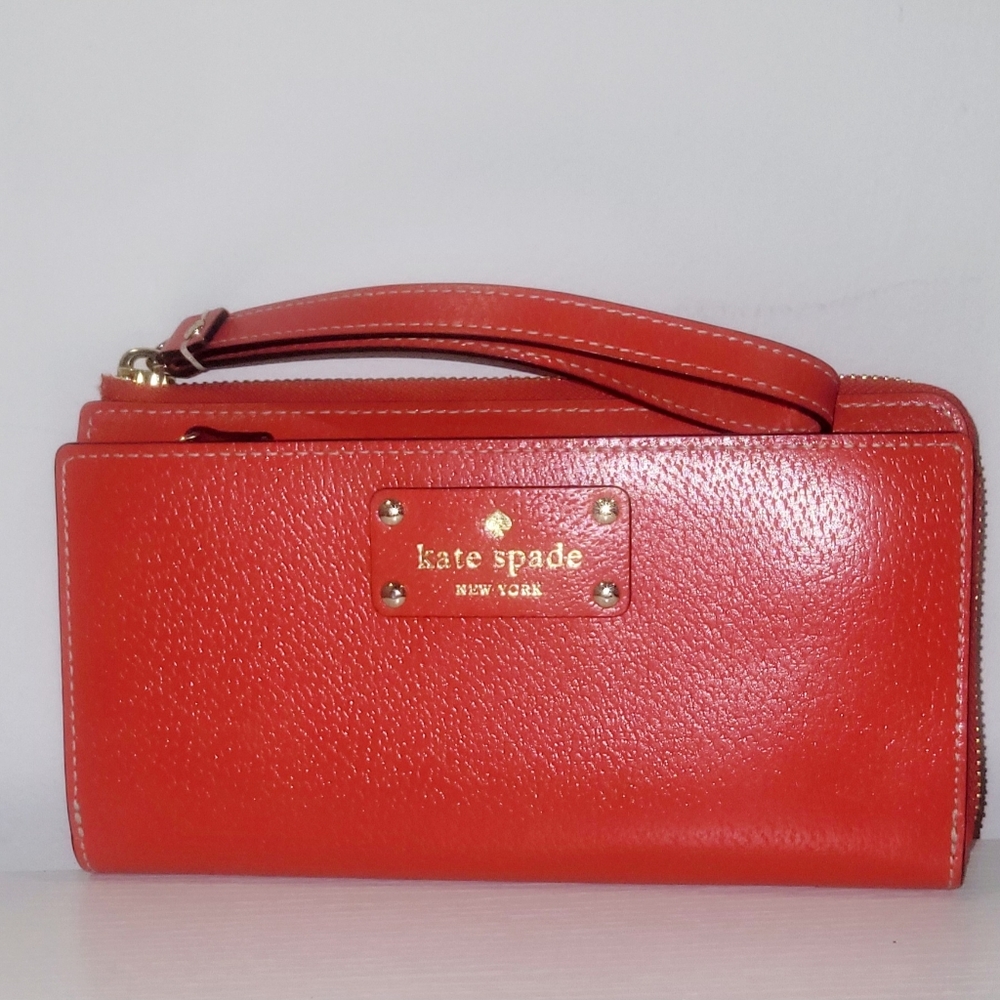 Kate Spade Wellesley Continental Zip Around Wallet Red Like New